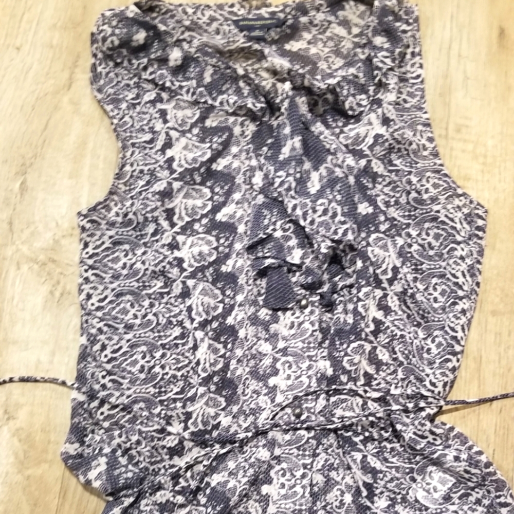 Banana Republic Sleeveless Blouse